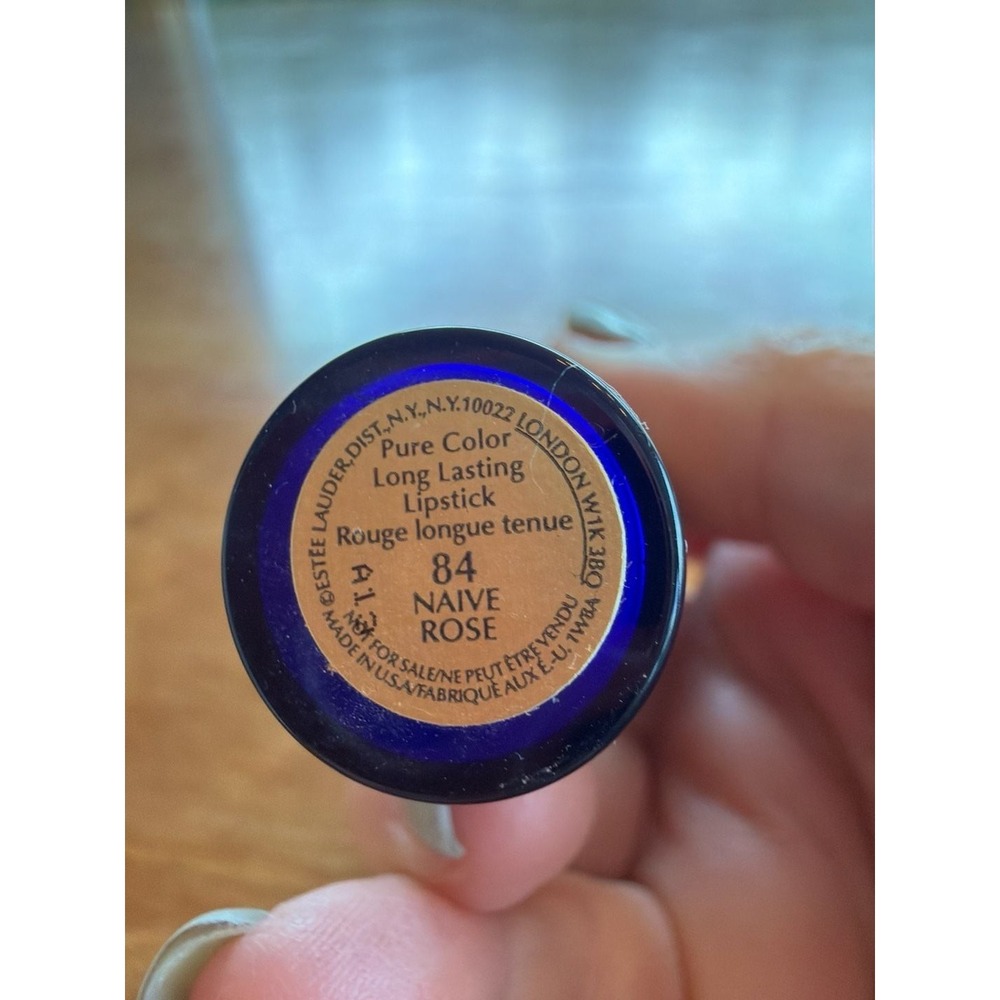 Estee Lauder Pure Color Long Lasting Lipstick 84‎ Naive Rose - Picture 3 of 4